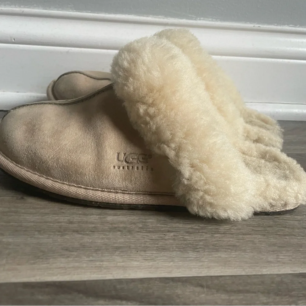 UGG Tan Sheepskin Slippers - Picture 9 of 10